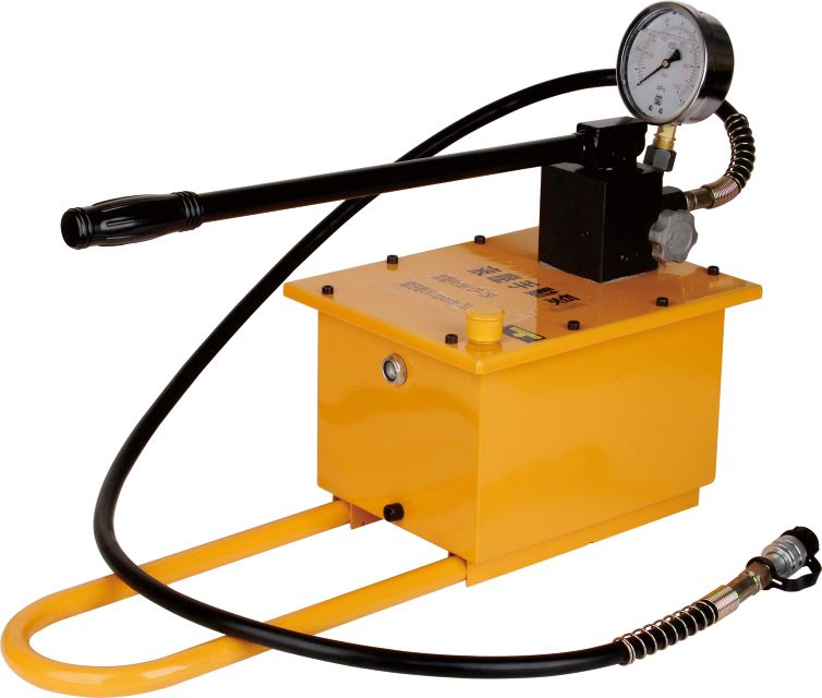 bom tay thuy luc 7.5 lit