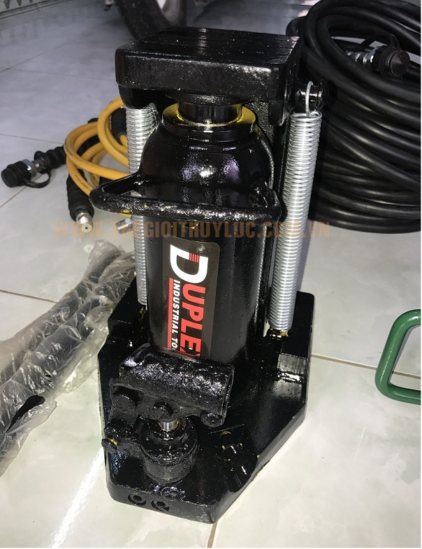 HINH ANH THỰC TẾ KÍCH MÓC 10 TẤN